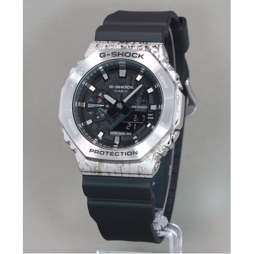 Casio G-Shock Analog-Digital Grunge Camouflage Series GM-2100GC-1AJF