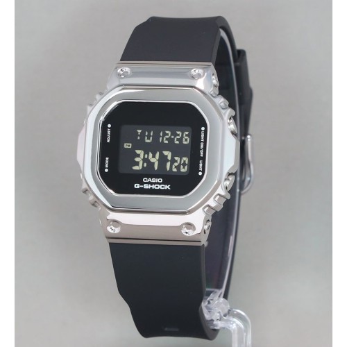 Casio G-Shock Digital GM-5600U-1JF